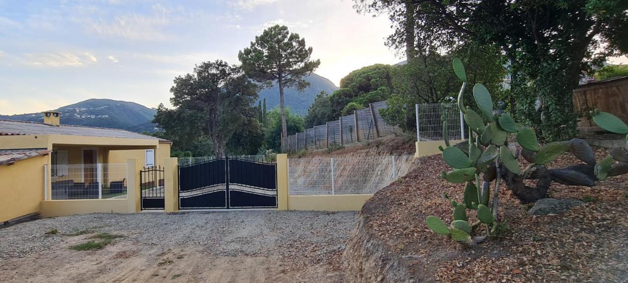 セルヴィオーヌAgreable Rez De Jardin Avec Piscine Et Jacuzziアパートメント エクステリア 写真